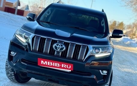 Toyota Land Cruiser Prado 150 рестайлинг 2, 2020 год, 5 350 000 рублей, 5 фотография