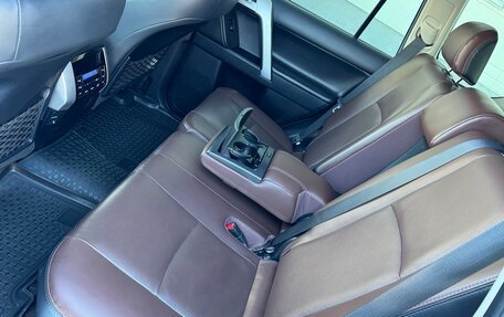 Toyota Land Cruiser Prado 150 рестайлинг 2, 2020 год, 5 350 000 рублей, 18 фотография