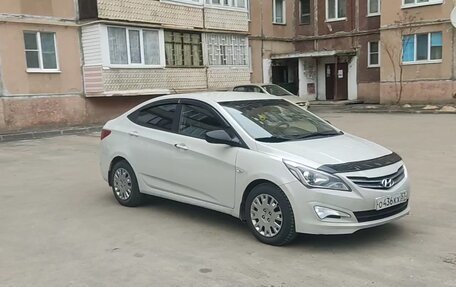 Hyundai Solaris II рестайлинг, 2014 год, 900 000 рублей, 6 фотография