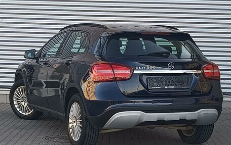 Mercedes-Benz GLA, 2018 год, 2 300 000 рублей, 8 фотография
