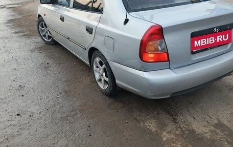 Hyundai Accent II, 2004 год, 430 000 рублей, 2 фотография