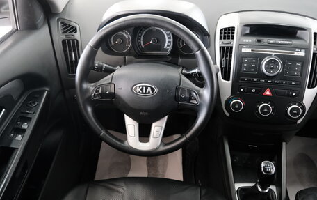 KIA cee'd I рестайлинг, 2010 год, 839 000 рублей, 10 фотография