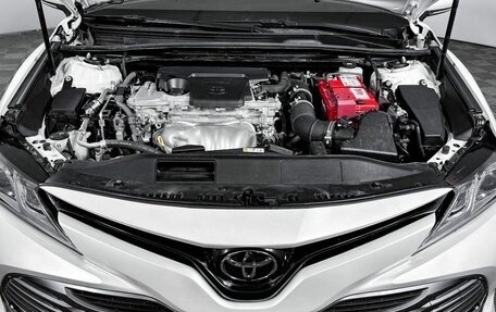 Toyota Camry, 2019 год, 2 299 000 рублей, 11 фотография