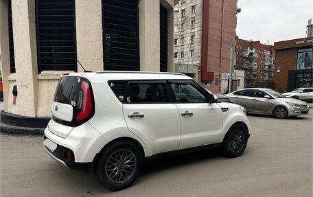 KIA Soul II рестайлинг, 2017 год, 1 350 000 рублей, 4 фотография