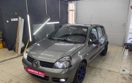 Renault Clio III, 2003 год, 430 000 рублей, 2 фотография