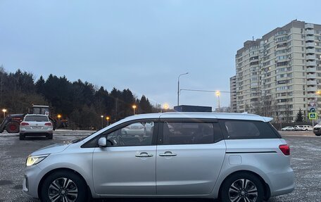 KIA Carnival III, 2020 год, 3 100 000 рублей, 6 фотография