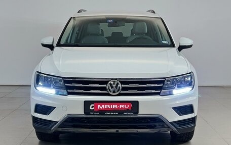 Volkswagen Tiguan II, 2018 год, 2 214 500 рублей, 3 фотография