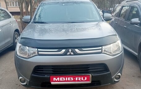 Mitsubishi Outlander III рестайлинг 3, 2012 год, 1 300 000 рублей, 1 фотография