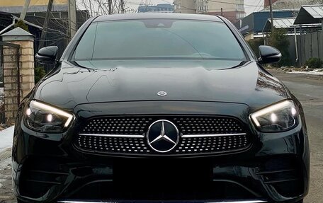 Mercedes-Benz E-Класс, 2022 год, 4 222 000 рублей, 2 фотография