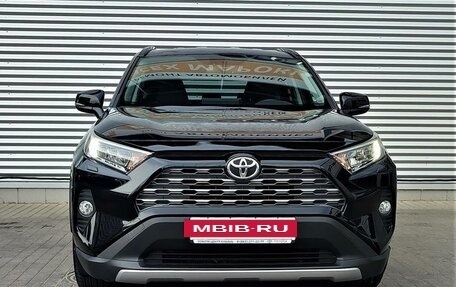 Toyota RAV4, 2021 год, 3 700 000 рублей, 2 фотография