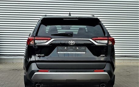 Toyota RAV4, 2021 год, 3 700 000 рублей, 7 фотография