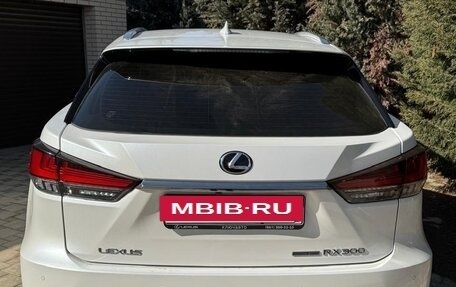 Lexus RX IV рестайлинг, 2020 год, 5 650 000 рублей, 2 фотография