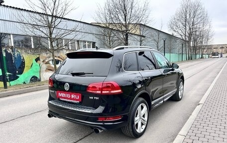 Volkswagen Touareg III, 2013 год, 2 750 000 рублей, 2 фотография