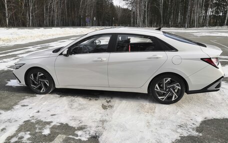 Hyundai Elantra, 2023 год, 2 500 000 рублей, 5 фотография