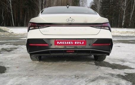 Hyundai Elantra, 2023 год, 2 500 000 рублей, 9 фотография