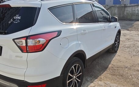 Ford Kuga III, 2017 год, 1 750 000 рублей, 13 фотография