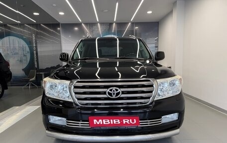 Toyota Land Cruiser 200, 2010 год, 3 200 000 рублей, 2 фотография