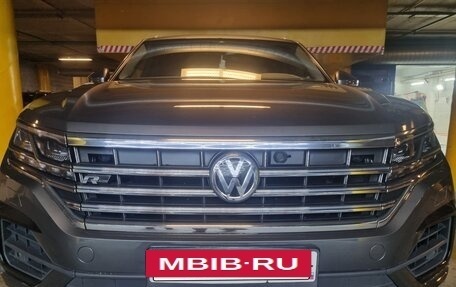 Volkswagen Touareg III, 2019 год, 5 600 000 рублей, 11 фотография