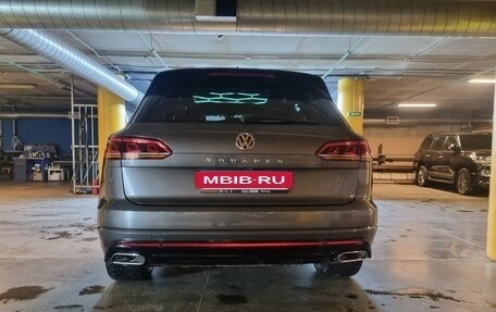 Volkswagen Touareg III, 2019 год, 5 600 000 рублей, 17 фотография