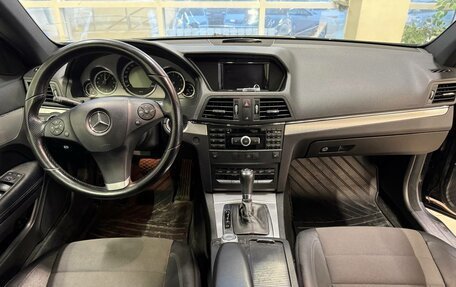 Mercedes-Benz E-Класс, 2011 год, 1 350 000 рублей, 8 фотография