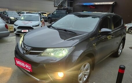 Toyota RAV4, 2013 год, 2 100 000 рублей, 3 фотография