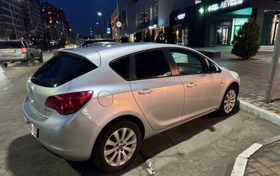 Opel Astra J, 2011 год, 715 000 рублей, 1 фотография