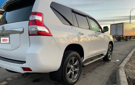 Toyota Land Cruiser Prado 150 рестайлинг 2, 2014 год, 3 750 000 рублей, 10 фотография