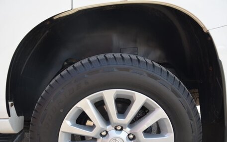 Toyota Land Cruiser Prado 150 рестайлинг 2, 2014 год, 3 750 000 рублей, 14 фотография