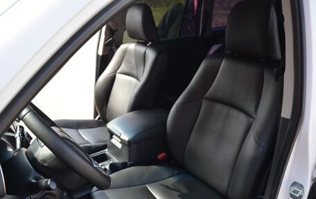 Toyota Land Cruiser Prado 150 рестайлинг 2, 2014 год, 3 750 000 рублей, 36 фотография