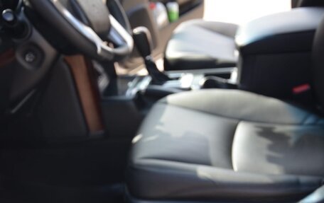 Toyota Land Cruiser Prado 150 рестайлинг 2, 2014 год, 3 750 000 рублей, 31 фотография