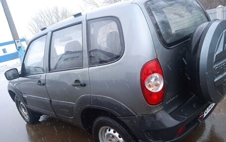 Chevrolet Niva I рестайлинг, 2013 год, 500 000 рублей, 4 фотография