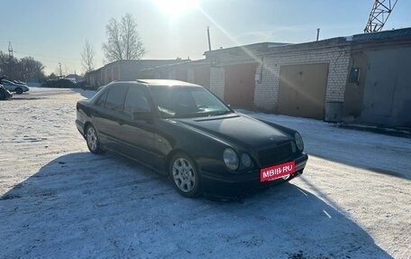 Mercedes-Benz E-Класс, 1996 год, 270 000 рублей, 2 фотография