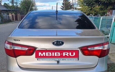 KIA Rio III рестайлинг, 2012 год, 1 000 000 рублей, 3 фотография