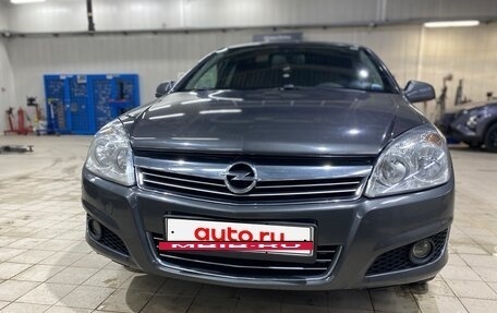 Opel Astra H, 2011 год, 655 000 рублей, 2 фотография