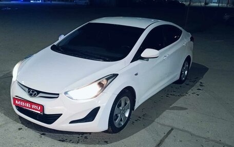 Hyundai Elantra V, 2014 год, 900 000 рублей, 4 фотография