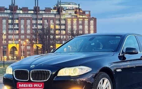 BMW 5 серия, 2011 год, 1 550 000 рублей, 2 фотография