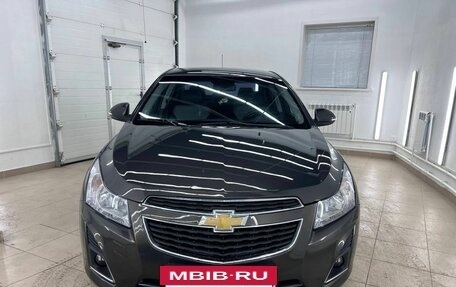 Chevrolet Cruze II, 2014 год, 998 000 рублей, 4 фотография