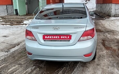 Hyundai Solaris II рестайлинг, 2011 год, 550 000 рублей, 4 фотография