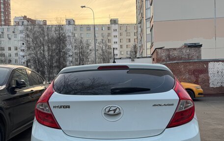 Hyundai Solaris II рестайлинг, 2013 год, 870 000 рублей, 4 фотография