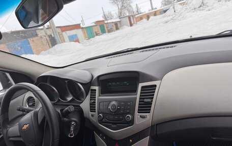 Chevrolet Cruze II, 2012 год, 700 000 рублей, 8 фотография