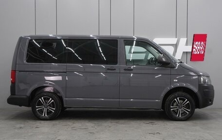 Volkswagen Caravelle T5, 2013 год, 2 149 000 рублей, 5 фотография