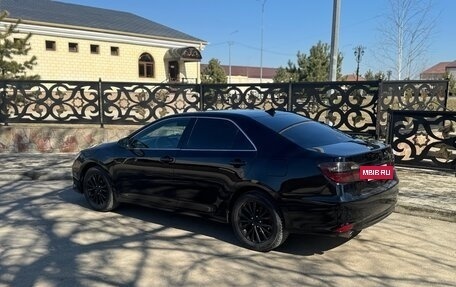 Toyota Camry, 2016 год, 1 890 000 рублей, 2 фотография