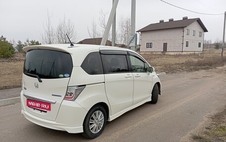 Honda Freed I, 2012 год, 1 350 000 рублей, 7 фотография