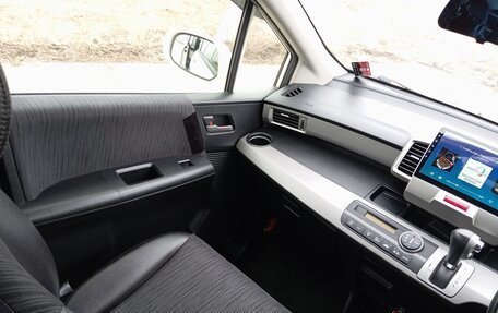 Honda Freed I, 2012 год, 1 350 000 рублей, 20 фотография