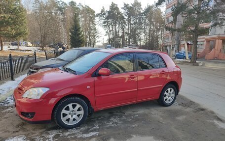 Toyota Corolla, 2004 год, 860 000 рублей, 1 фотография