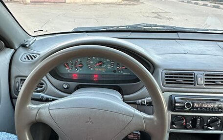 Mitsubishi Galant VIII, 2003 год, 240 000 рублей, 6 фотография