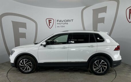 Volkswagen Tiguan II, 2018 год, 2 390 000 рублей, 5 фотография