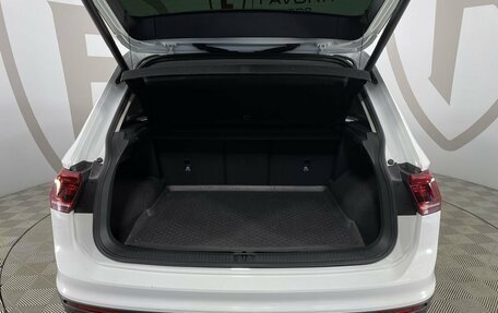Volkswagen Tiguan II, 2018 год, 2 390 000 рублей, 18 фотография