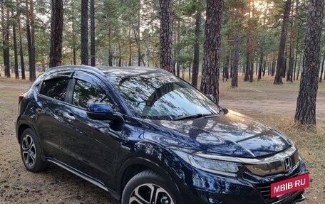 Honda Vezel, 2018 год, 2 000 000 рублей, 2 фотография