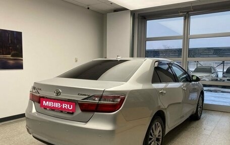 Toyota Camry, 2016 год, 2 250 000 рублей, 4 фотография